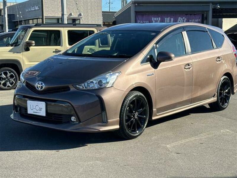 TOYOTA PRIUS ALPHA