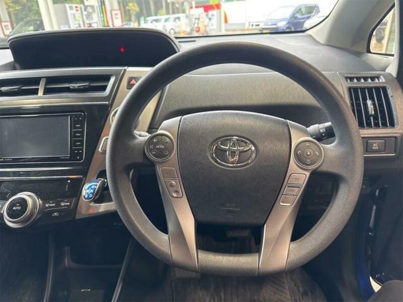 PRIUS ALPHA