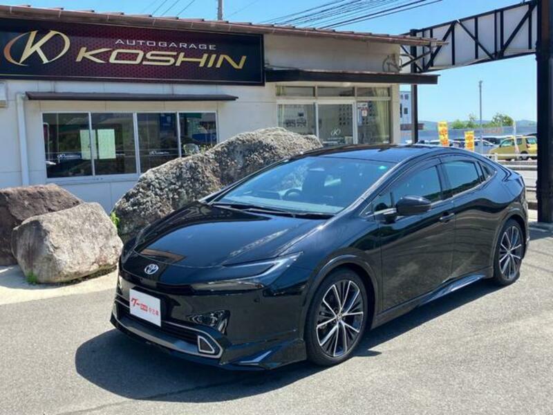 TOYOTA PRIUS
