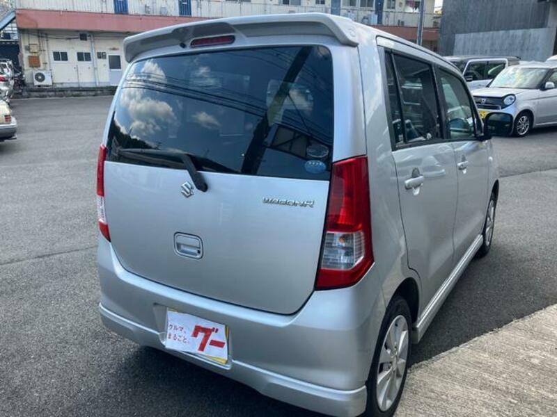 WAGON R