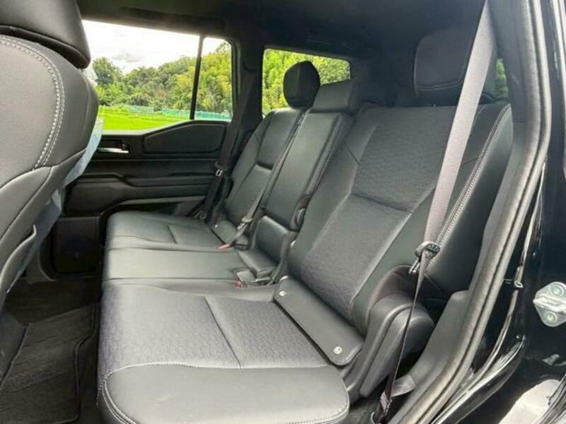 LAND CRUISER 250