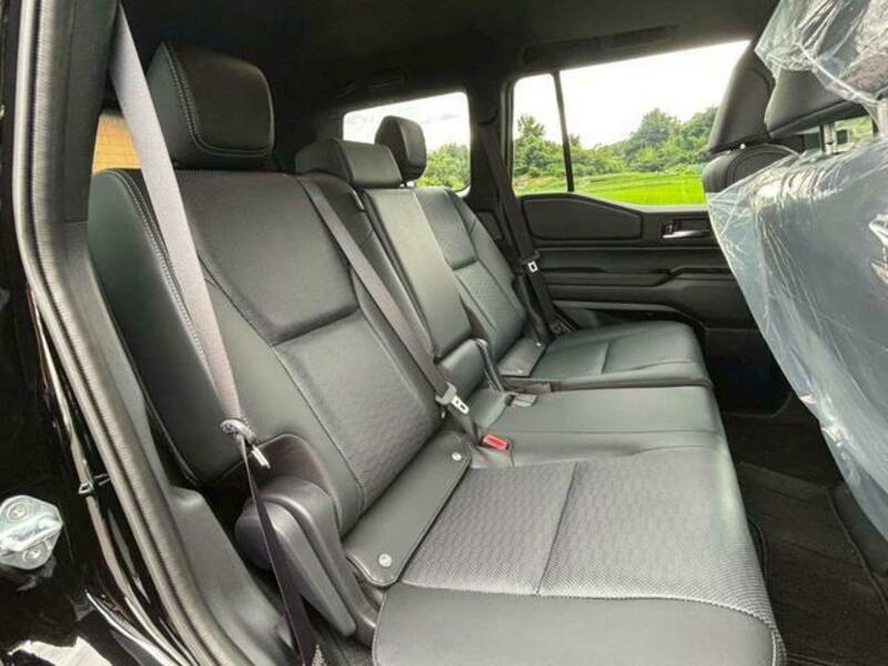 LAND CRUISER 250
