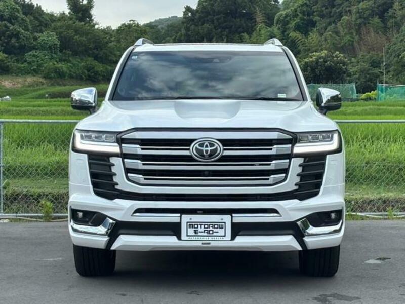 LAND CRUISER