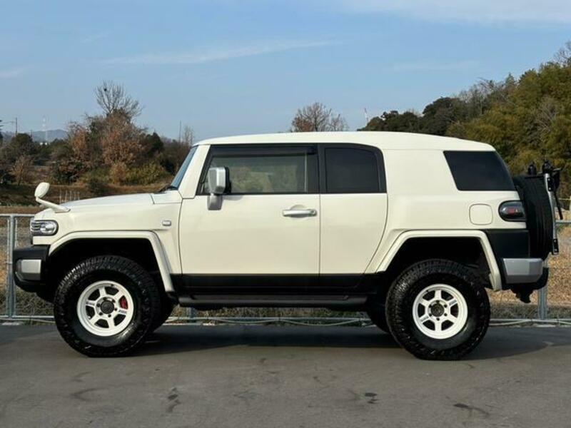 FJ CRUISER