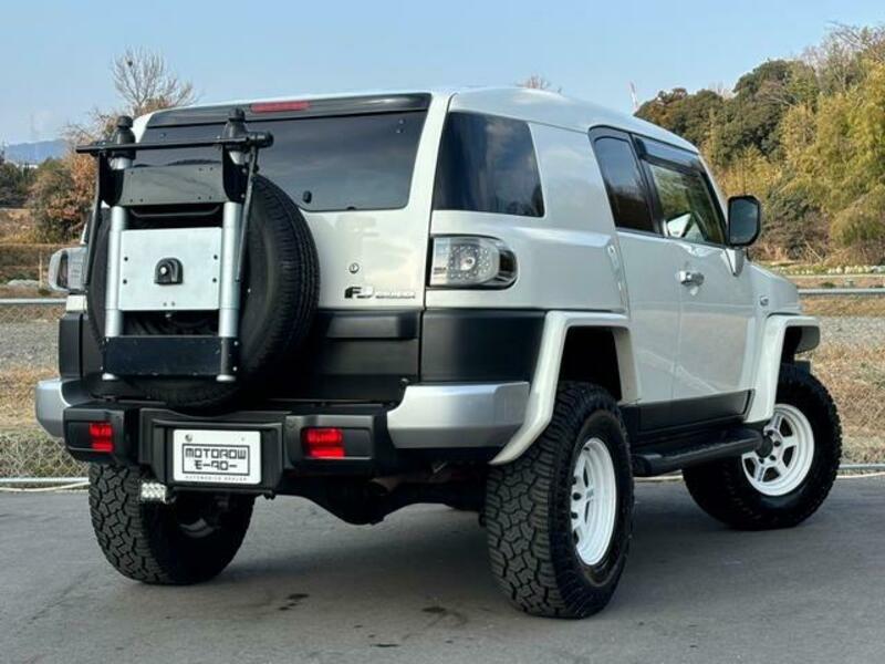 FJ CRUISER