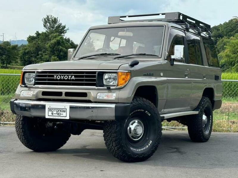 TOYOTA LAND CRUISER PRADO