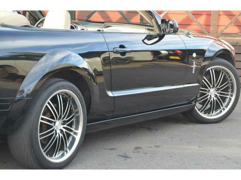 MUSTANG