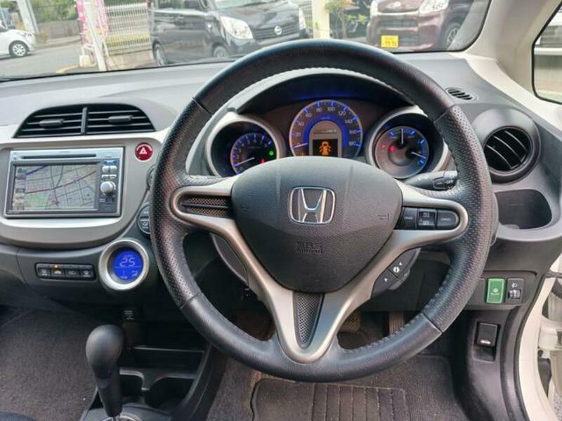 FIT HYBRID