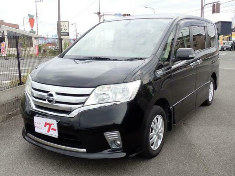 NISSAN SERENA