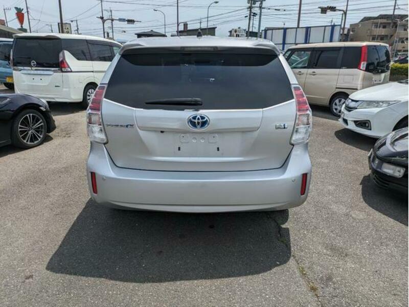 PRIUS ALPHA