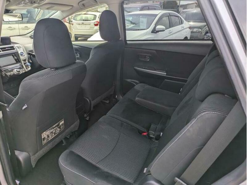 PRIUS ALPHA
