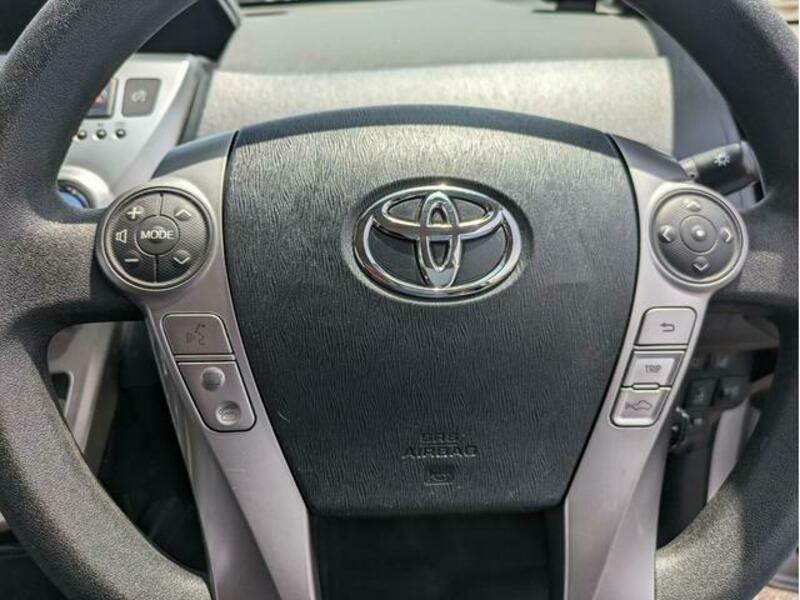 PRIUS ALPHA