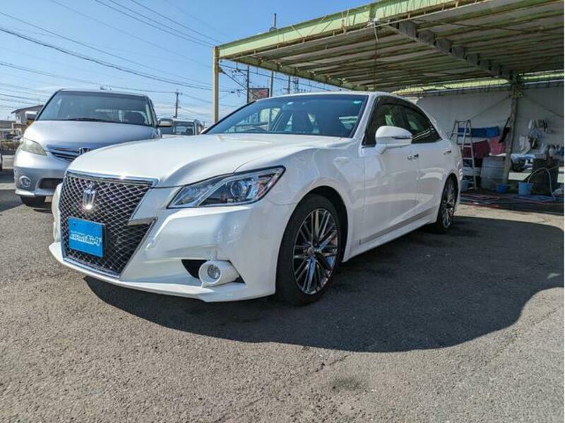 TOYOTA CROWN