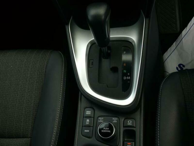 YARIS CROSS