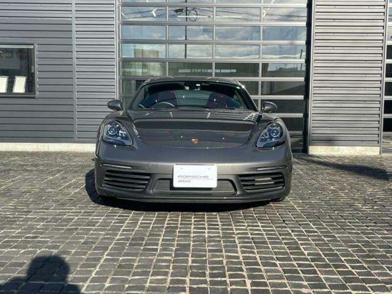 718 CAYMAN