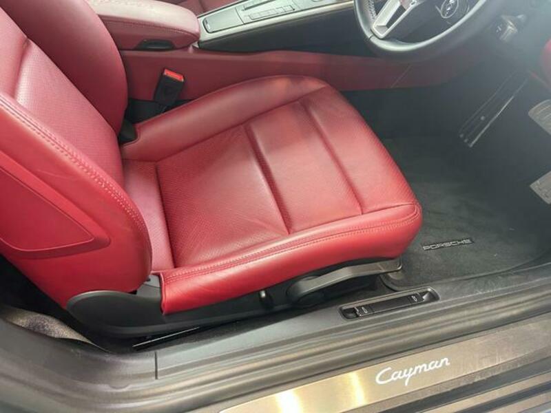 718 CAYMAN