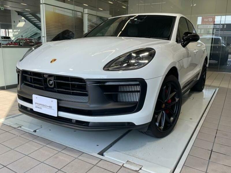 MACAN