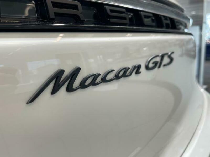 MACAN