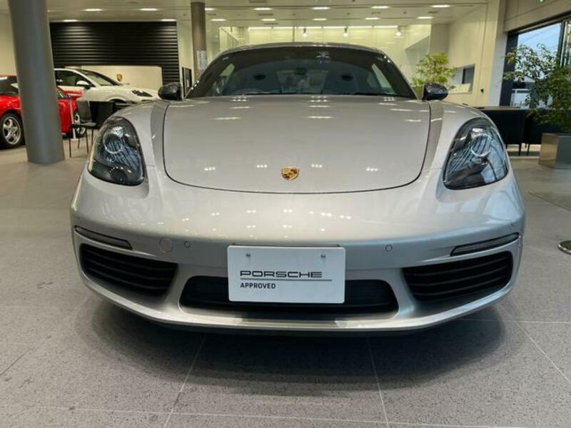 718 CAYMAN