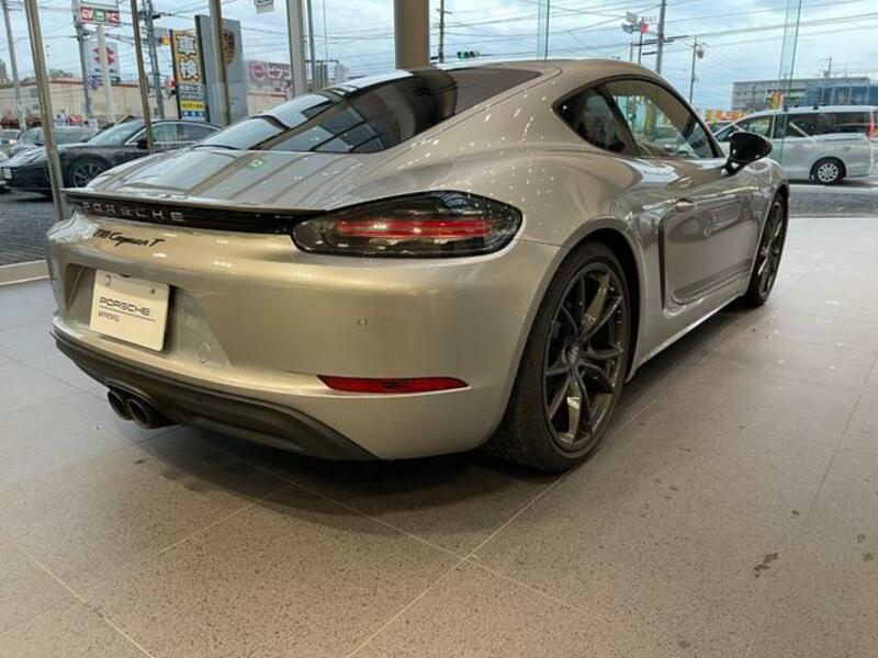718 CAYMAN