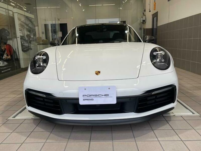911