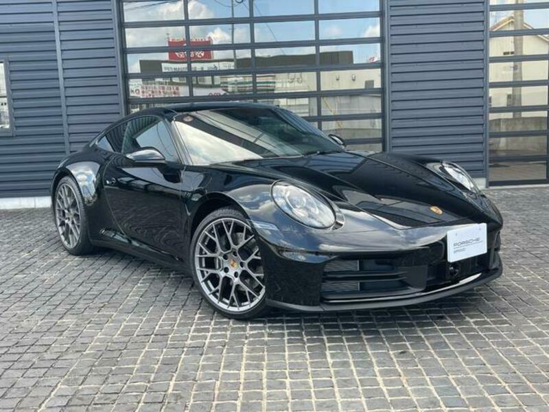 911