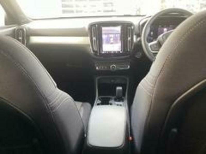 XC40