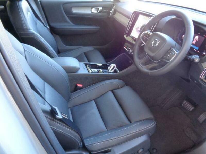 XC40