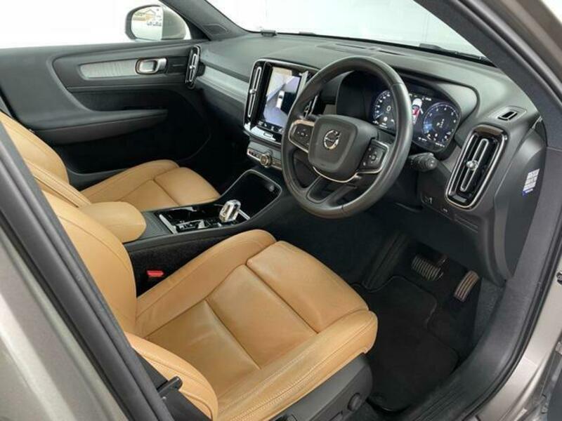 XC40