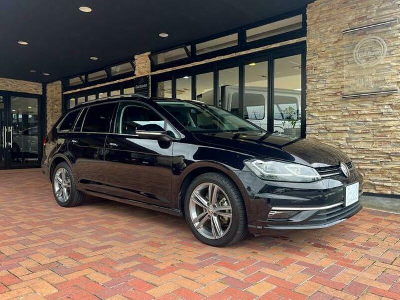 GOLF VARIANT-0
