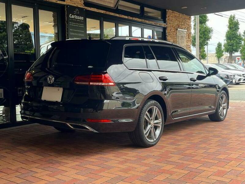 GOLF VARIANT