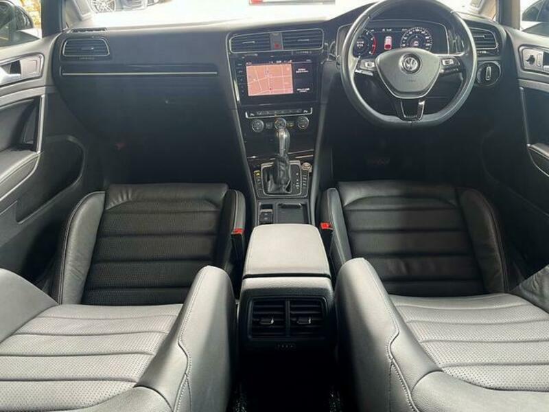GOLF VARIANT