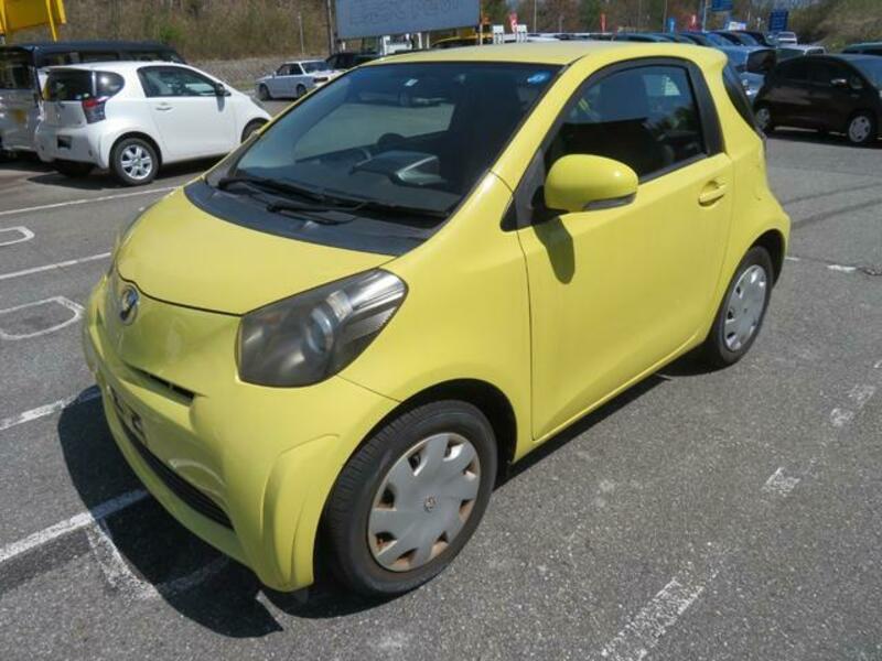 TOYOTA IQ