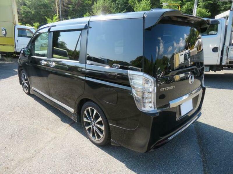 STEPWAGON SPADA