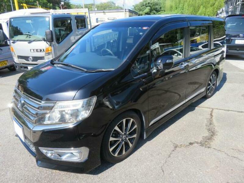 HONDA STEPWAGON SPADA