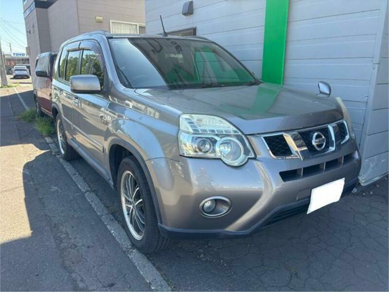 X-TRAIL