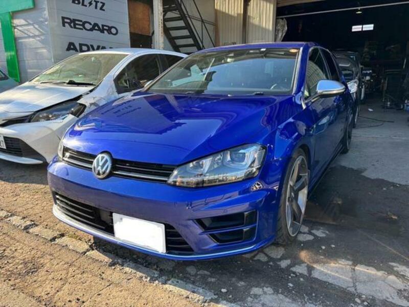 GOLF R