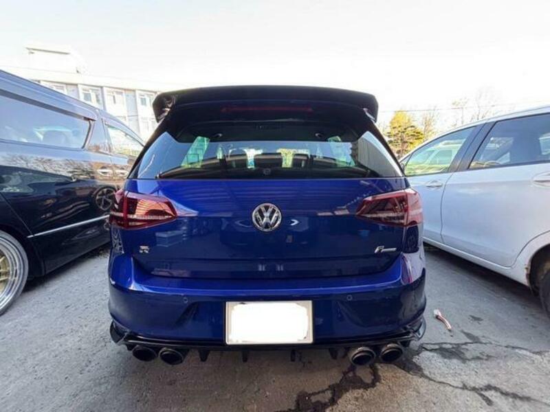 GOLF R