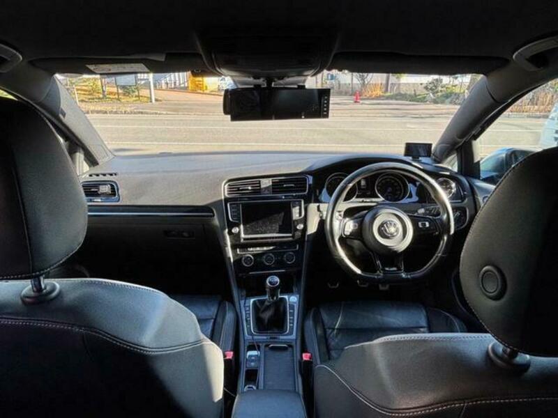 GOLF R