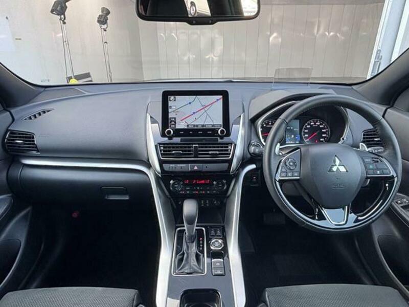 ECLIPSE CROSS