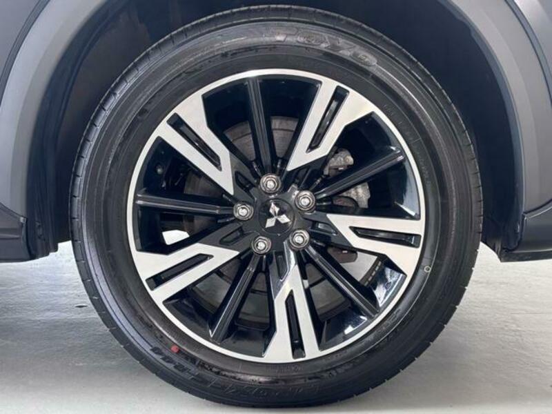 ECLIPSE CROSS