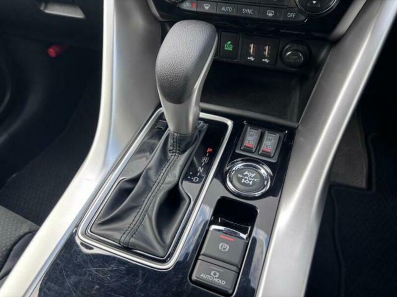 ECLIPSE CROSS