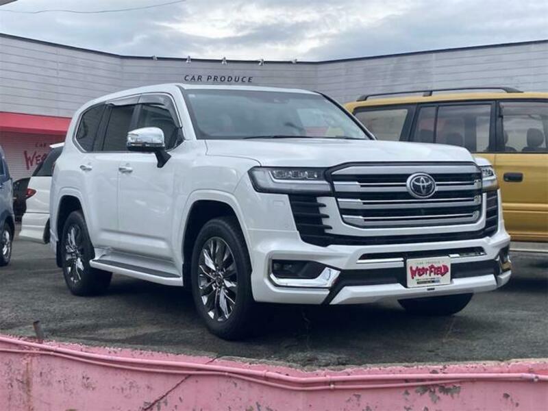 TOYOTA LAND CRUISER