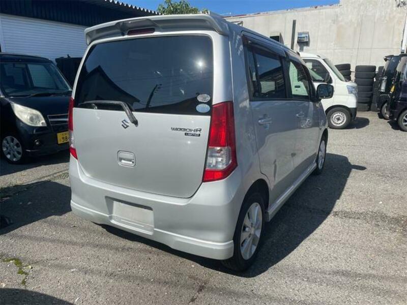 WAGON R