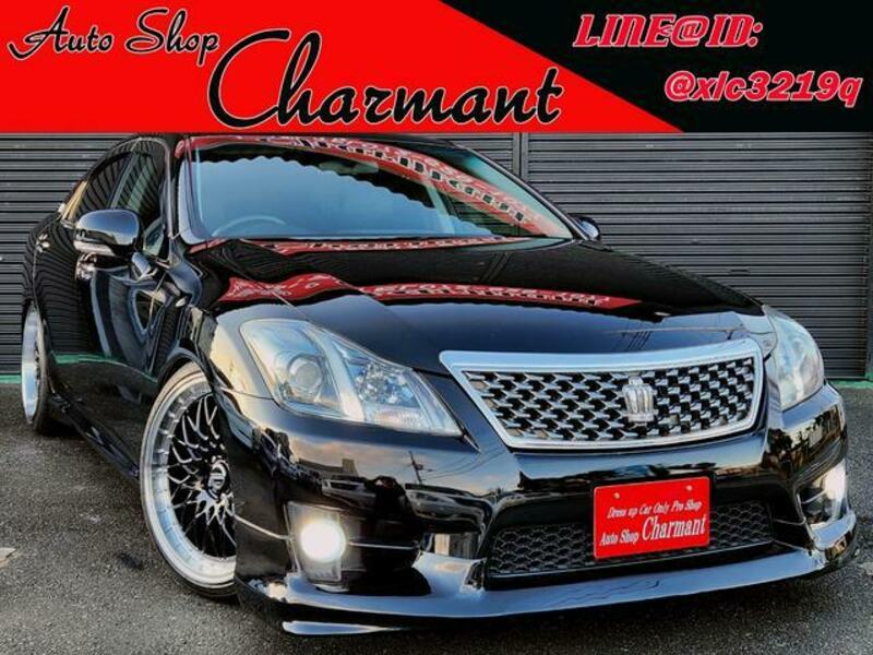 TOYOTA CROWN