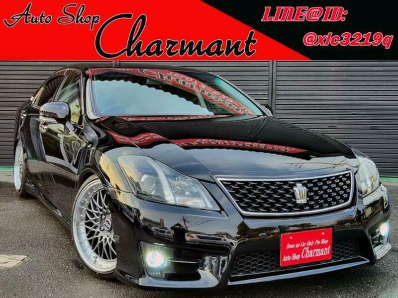 TOYOTA CROWN
