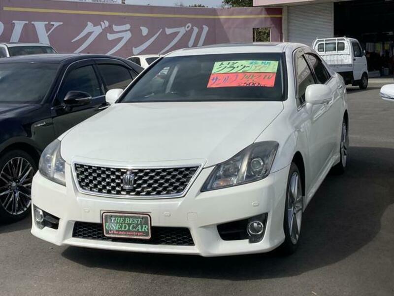 TOYOTA CROWN