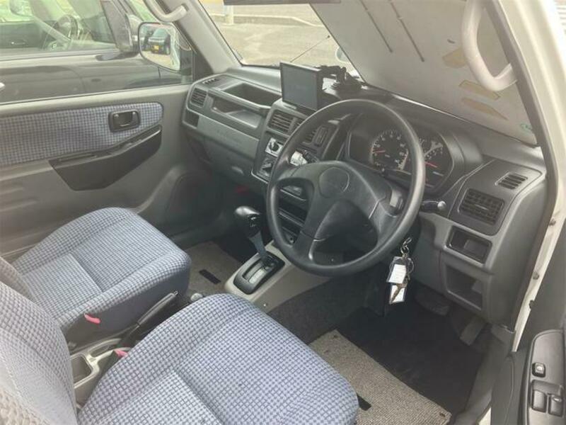 PAJERO MINI