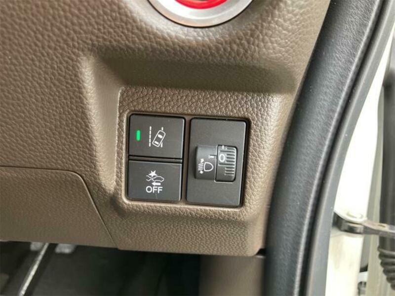 N BOX