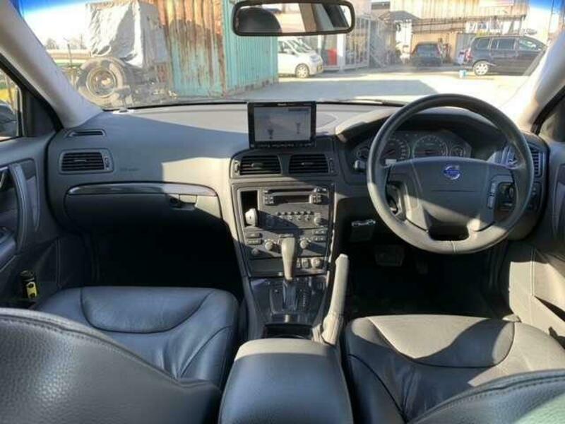 V70